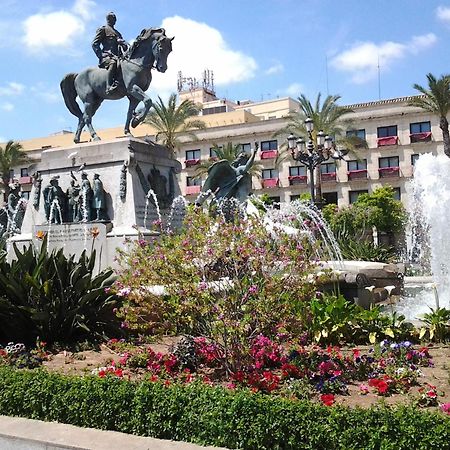 חרז M&M Empedrada Apartamentos Jerez מראה חיצוני תמונה